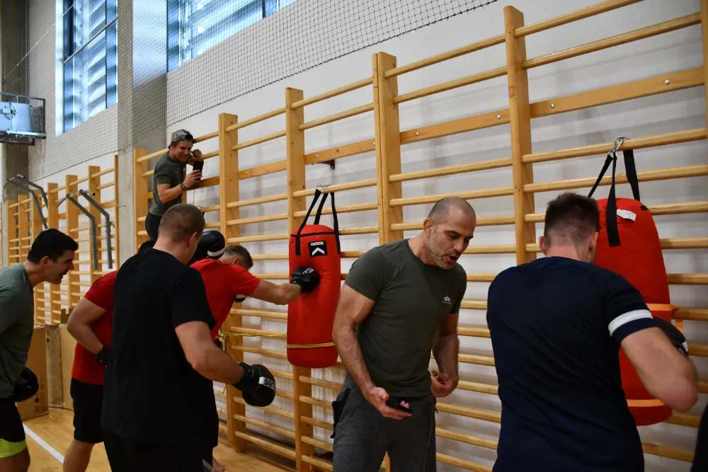 Warrior Tribe önfejlesztő férfiközösség